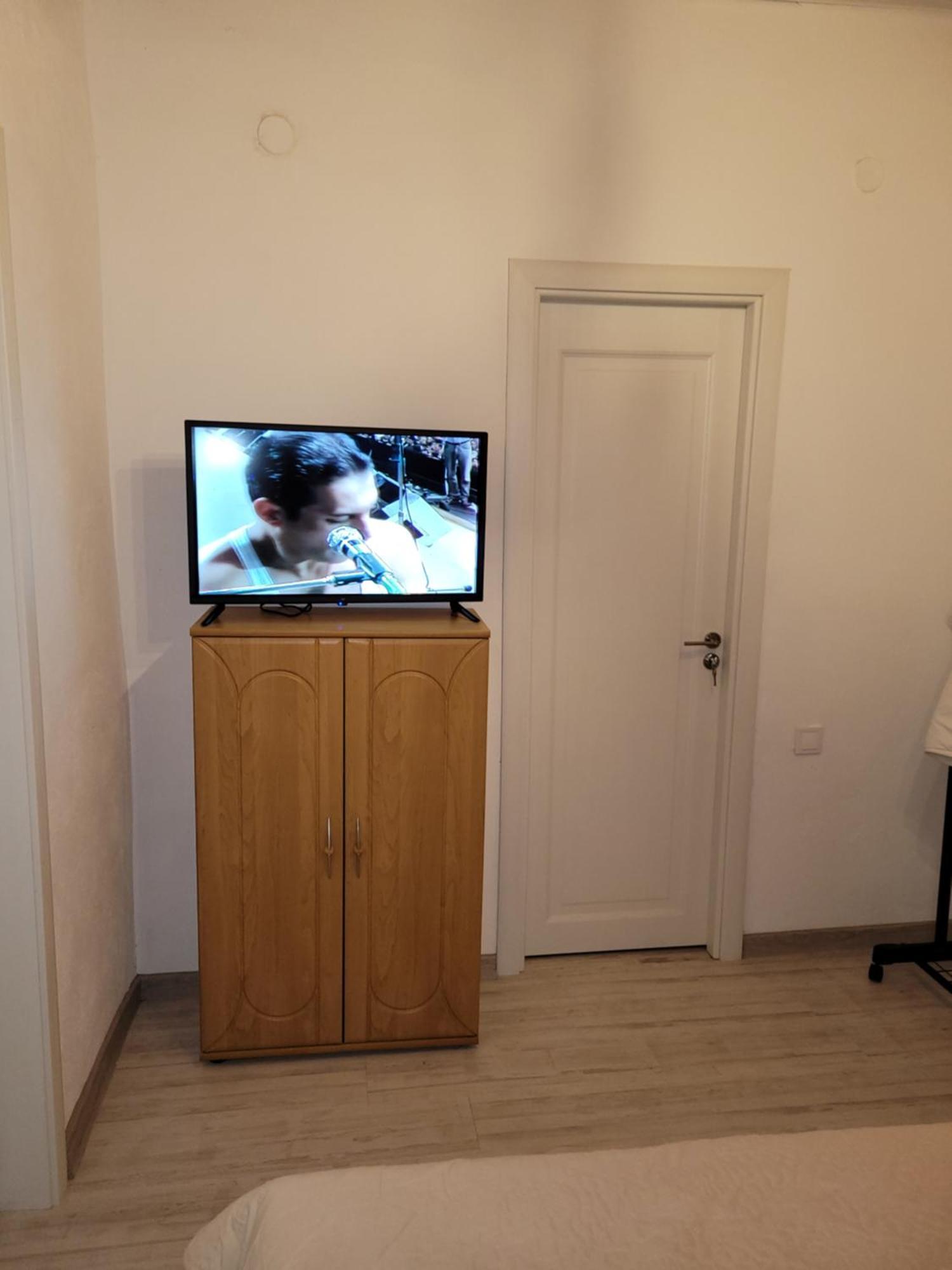 Madas Barbatesti Eksteriør billede